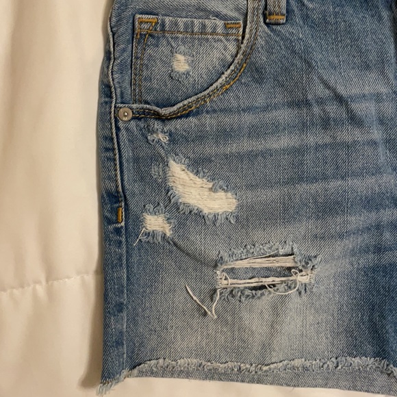 *SOLD*Distressed Mid-Rise Denim Cut-Offs - Picture 2 of 11